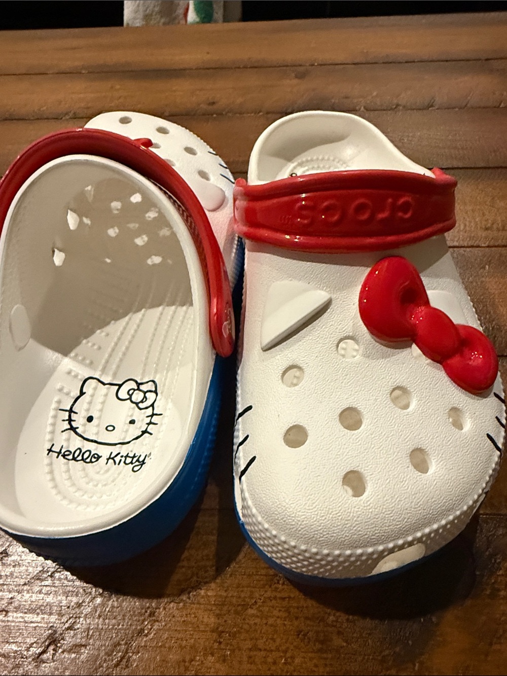 CROCS kicks Hello Kitty White Red and Blue Clog Sandals